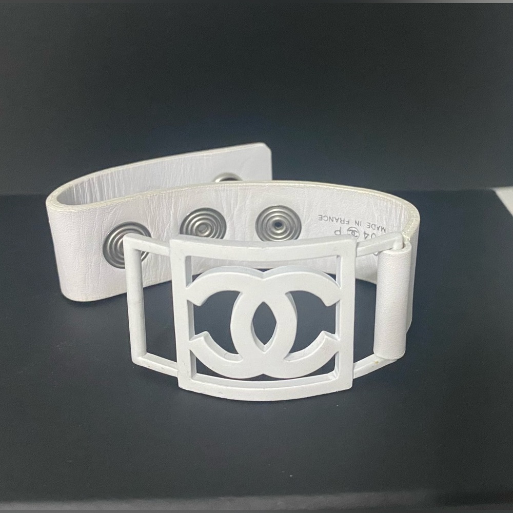 Chanel white CC leather bangle/bracelet